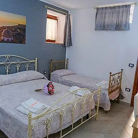 San Leonardo Oda ve Kahvaltı 3*